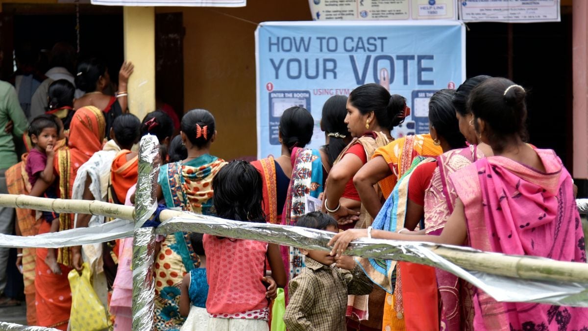 क्वीन्स गैम्बिट: कैसे भारतीय चुनावों में महिला मतदाताओं की वृद्धि ने पार्टियों को सभी सही कदम उठाने के लिए मजबूर कर दिया है - News18