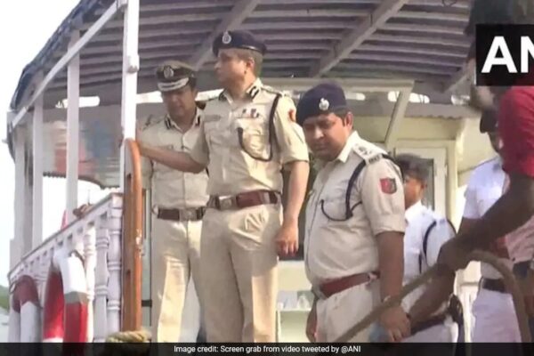 बंगाल के शीर्ष पुलिस अधिकारी ने संदेशखाली में बिताई रात, कहा- शिकायतें सुनेंगे