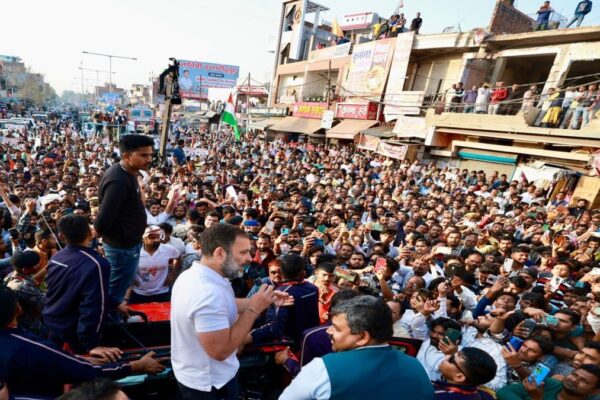 लखनऊ में भारत जोड़ो न्याय यात्रा: राहुल गांधी ने 'बेरोजगारी', 'नफरत' पर बीजेपी पर निशाना साधा, जाति जनगणना का संकल्प दोहराया - News18