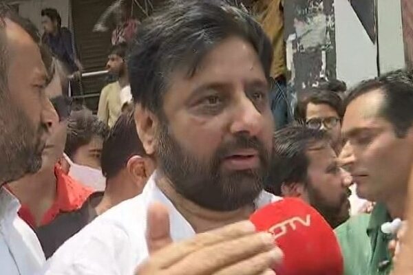 AAP Alleges MLA Amanatullah Khan Arrested By Enforcement Directorate