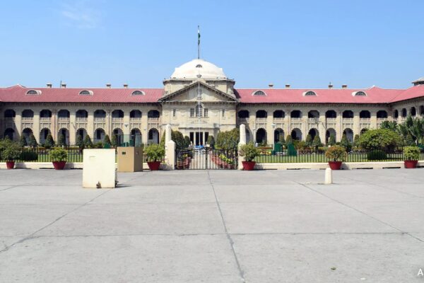 "अगर वहाँ न्याय का मंदिर मौजूद है...": कोर्ट ने जिला न्यायाधीश की बर्खास्तगी को बरकरार रखा