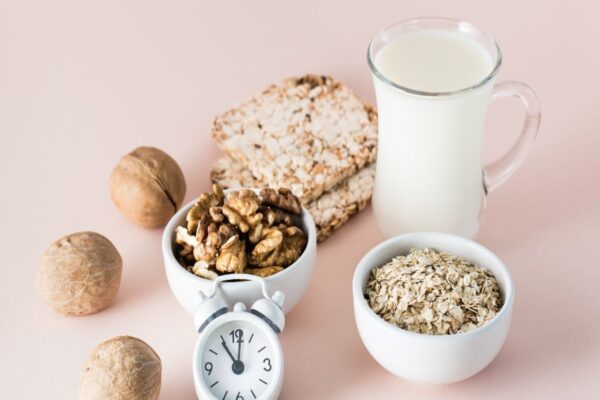 Milk And Walnut: दूध में अखरोट मिलाकर पीने से होने वाले 4 सबसे बड़े फायदे